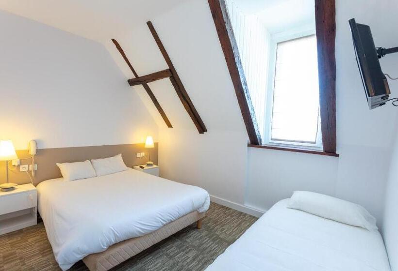 חדר סטנדרט לשלושה, Du Clocher