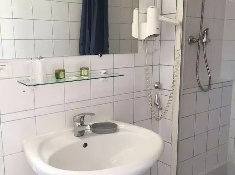 Quarto Estandar, Hostellerie De La Source