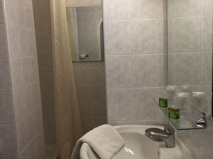 Номер Стандарт Трехместный, Hostellerie De La Source