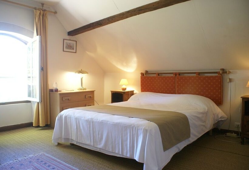 스탠다드 룸, Hostellerie Du Château De L Isle