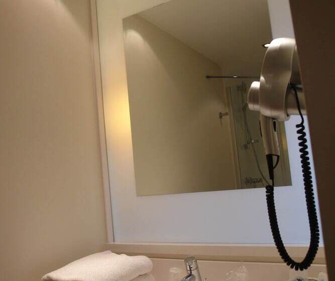 スタンダードルーム, Ibis Styles Chinon