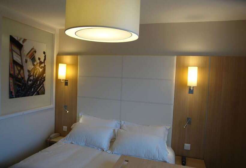 スタンダードルーム, Ibis Styles Chinon