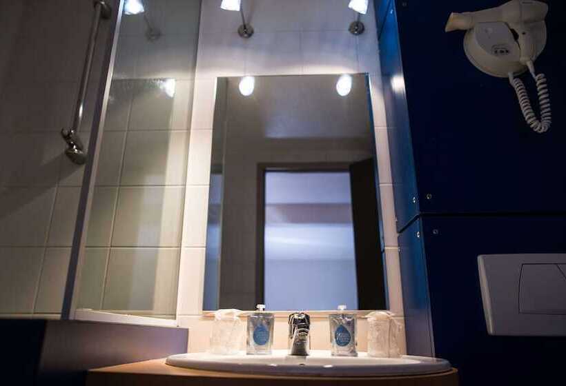 חדר סטנדרט, Kyriad Orthez