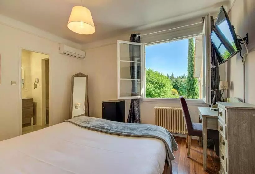 スタンダードルーム, Logis Hotel Le Blason De Provence