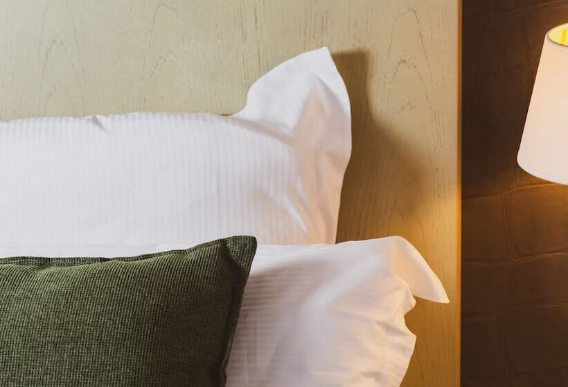 اتاق کلاسیک, Hôtel Le Donjon   Cœur De La Cité Médiévale