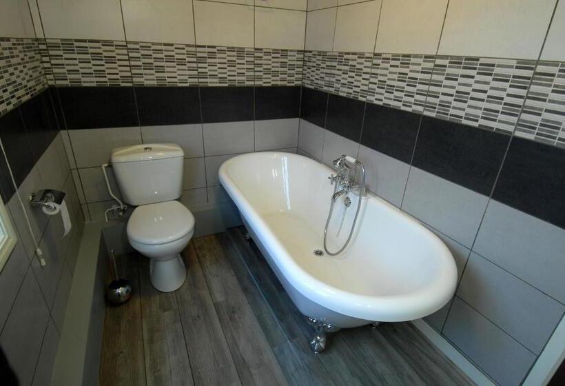 غرفة قياسية ذات إطلالة, Logis   Hôtel & Restaurant Le Bellevue