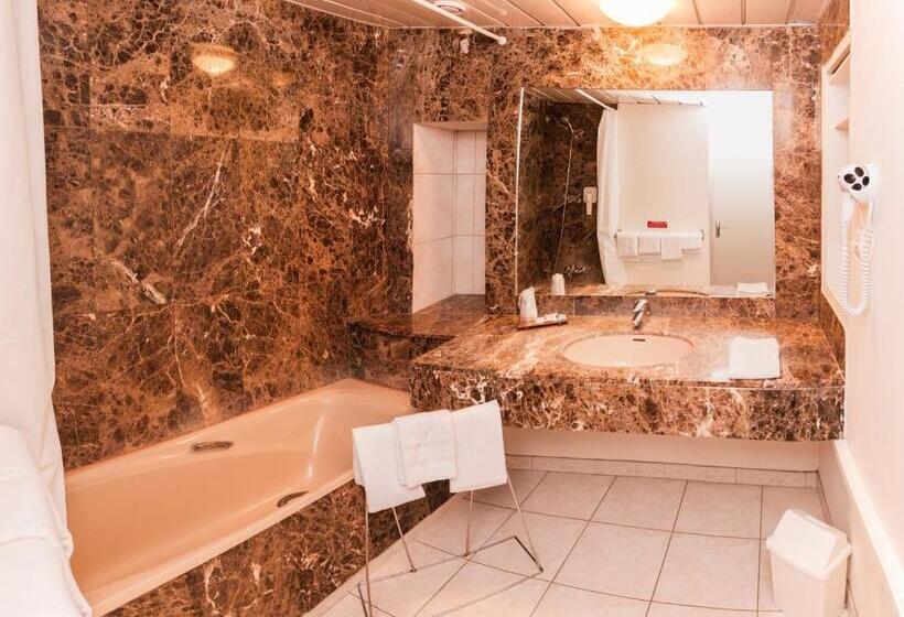 דירת חדר, Logis Hôtel Cartier