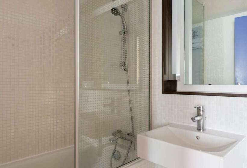اتاق استاندارد, The Originals City, Hôtel Le Gayant, Douai