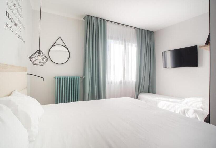 Номер Стандарт Трехместный, Urban Style Hotel De France