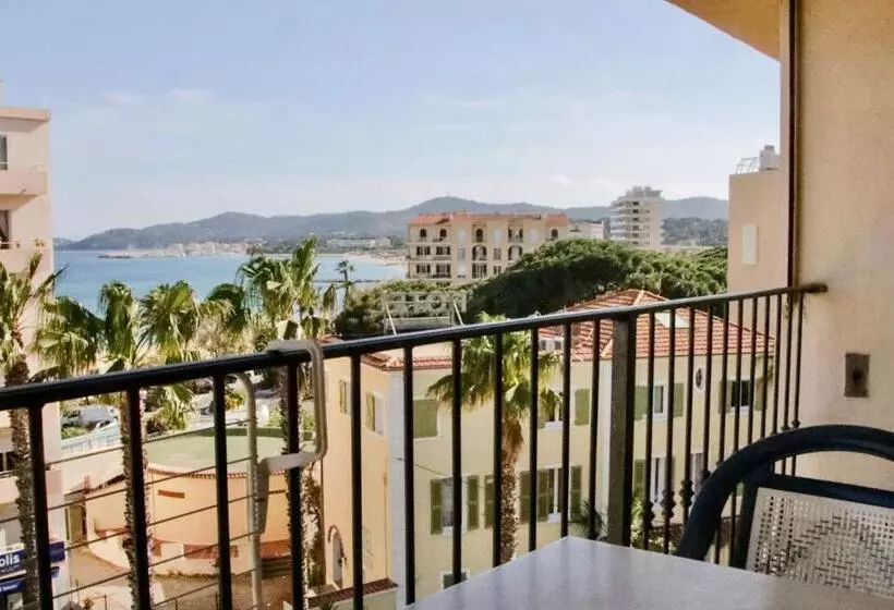Habitación Estándar Vista Mar Lateral, Anglade