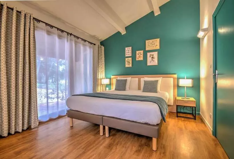 اتاق خانوادگی, Best Western Domaine De Roquerousse
