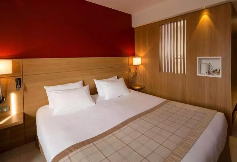 اتاق سوپریور با تخت بزرگ, Best Western Plus Le Lavarin