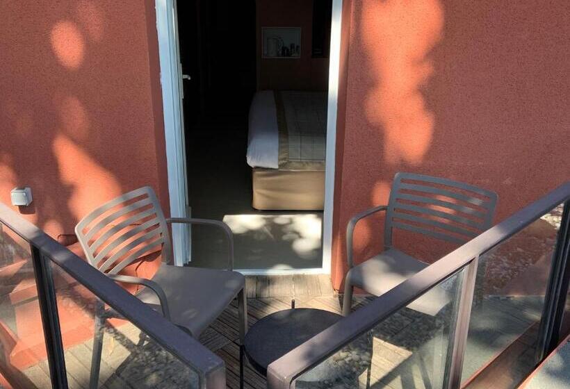 اتاق سوپریور با تخت بزرگ, Best Western Plus Le Lavarin