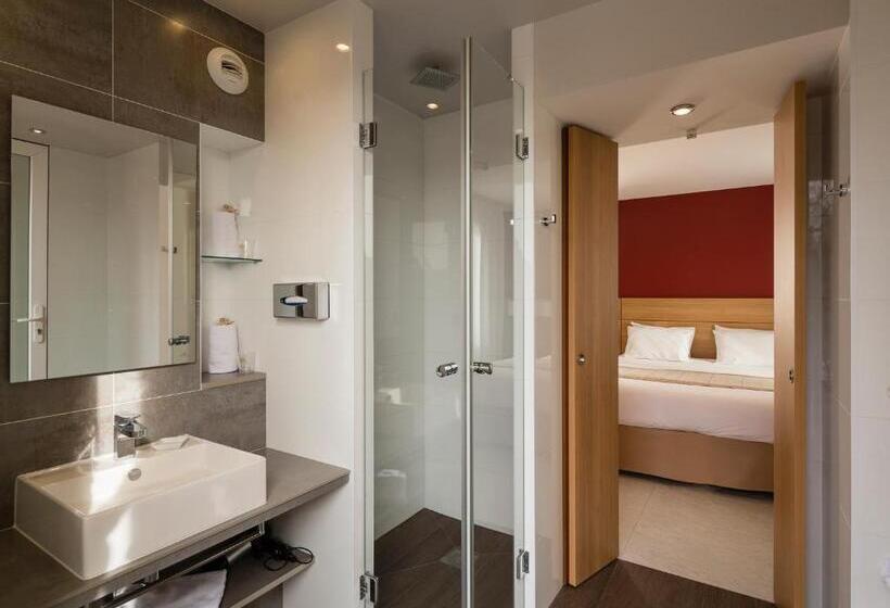 Номер Executive, Best Western Plus Le Lavarin