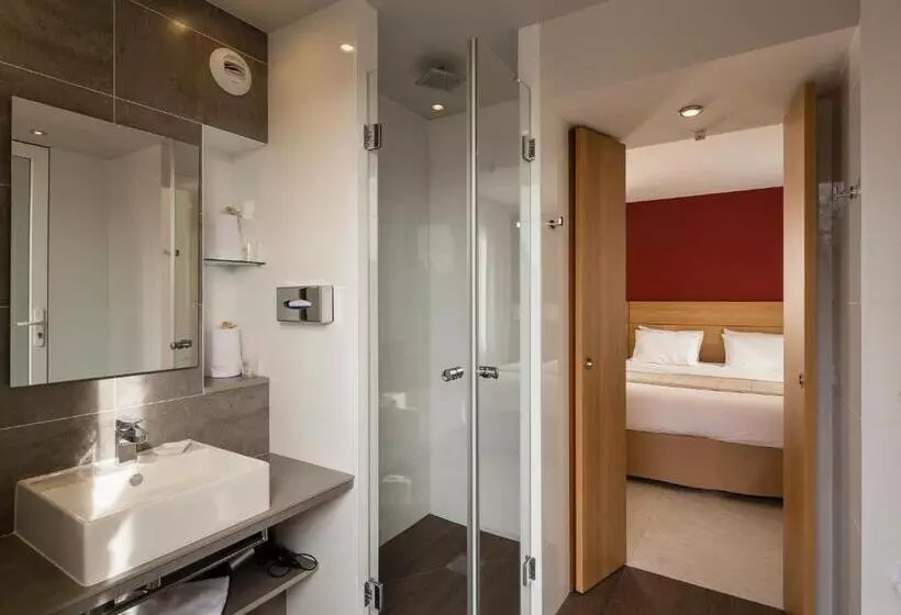 اتاق اجرایی, Best Western Plus Le Lavarin
