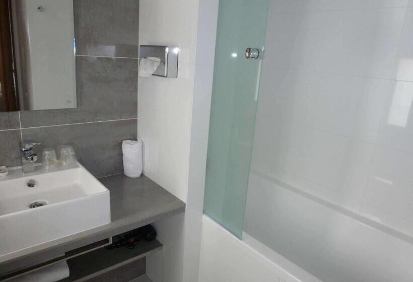 Семейный Номер, Best Western Plus Le Lavarin