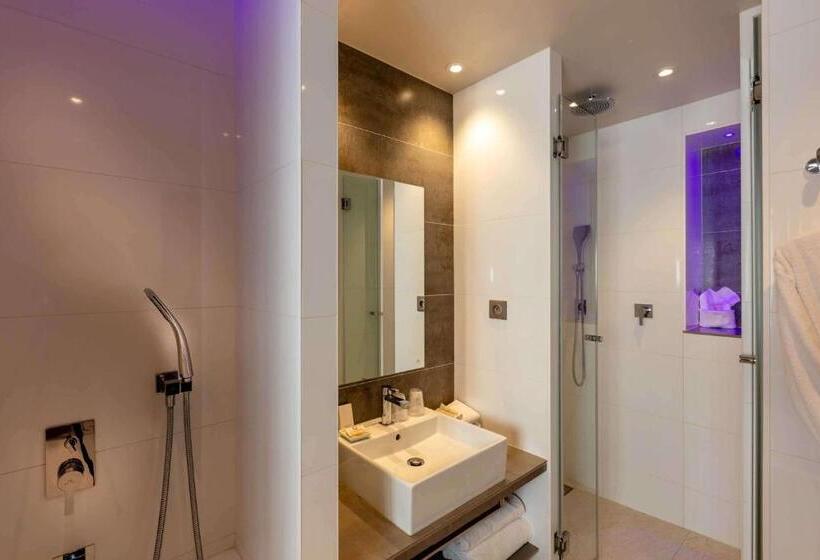 سوئیت جونیور با تخت بزرگ, Best Western Plus Le Lavarin