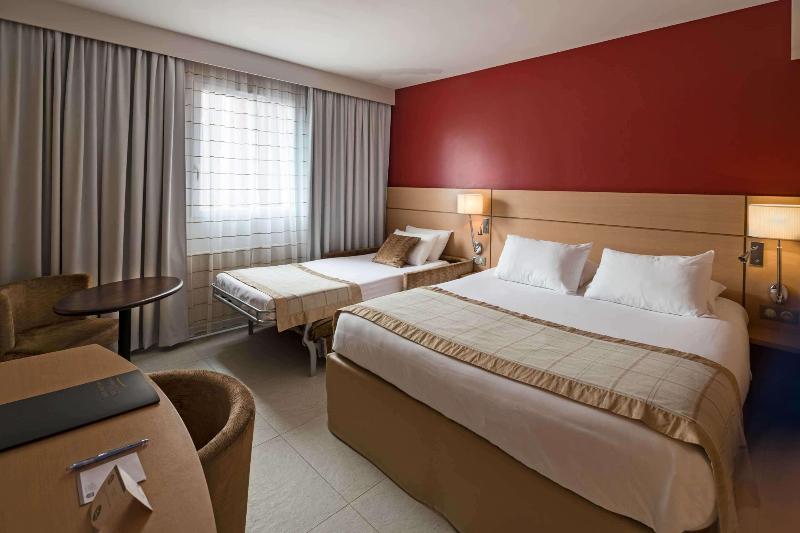 اتاق خانوادگی, Best Western Plus Le Lavarin