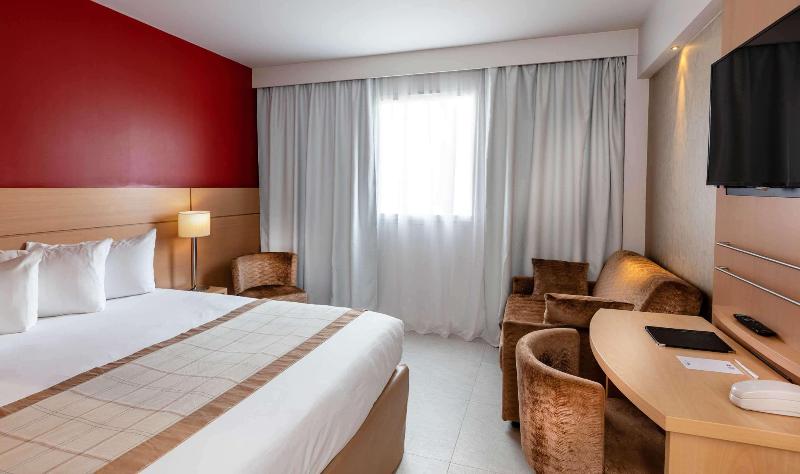 اتاق خانوادگی, Best Western Plus Le Lavarin