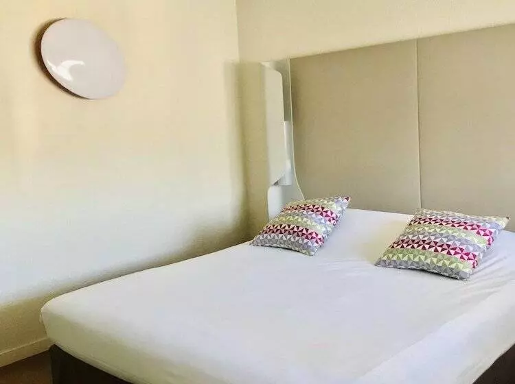 ダブルベッドスタンダードルーム, Campanile Montpellier Est  Le Millenaire