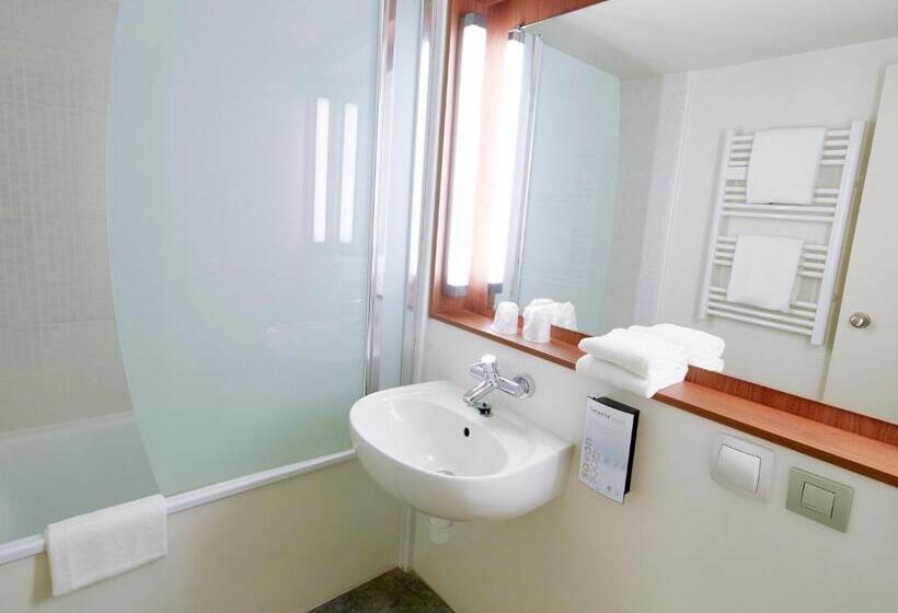 Pokój Standard, Campanile Orleans   La Source