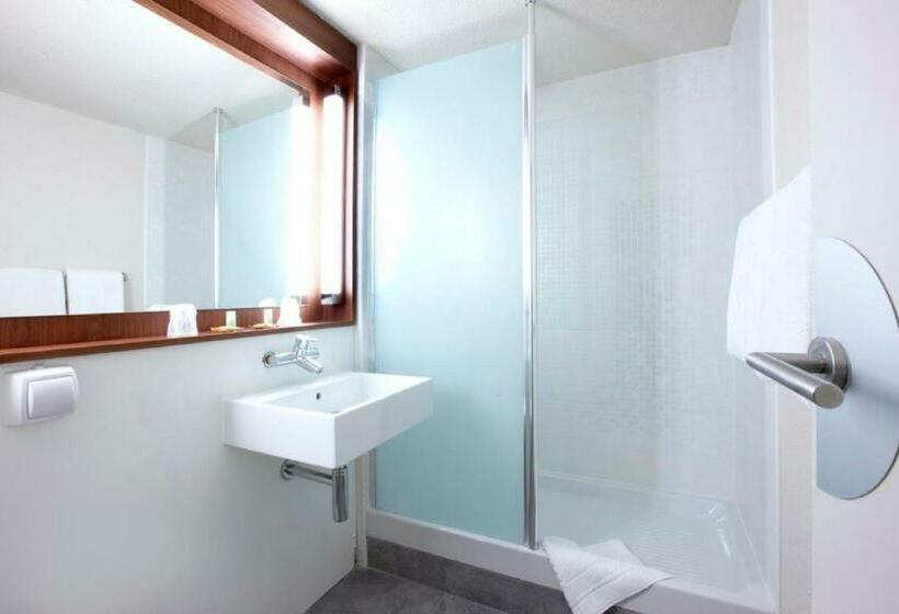 Номер Superior, Campanile Paris Est Pantin