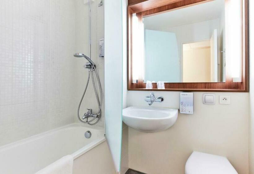 Номер Superior, Campanile Paris Est Pantin