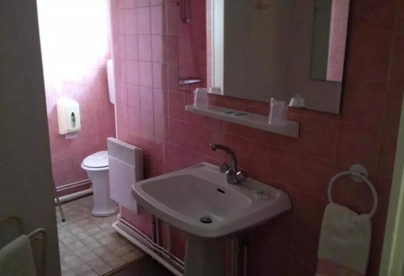 Pokój Standard Trzyosobowy, Du Nord