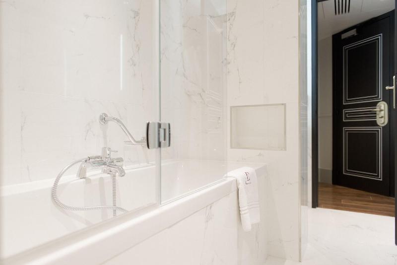 スイート, Edouard 7 Paris Opéra