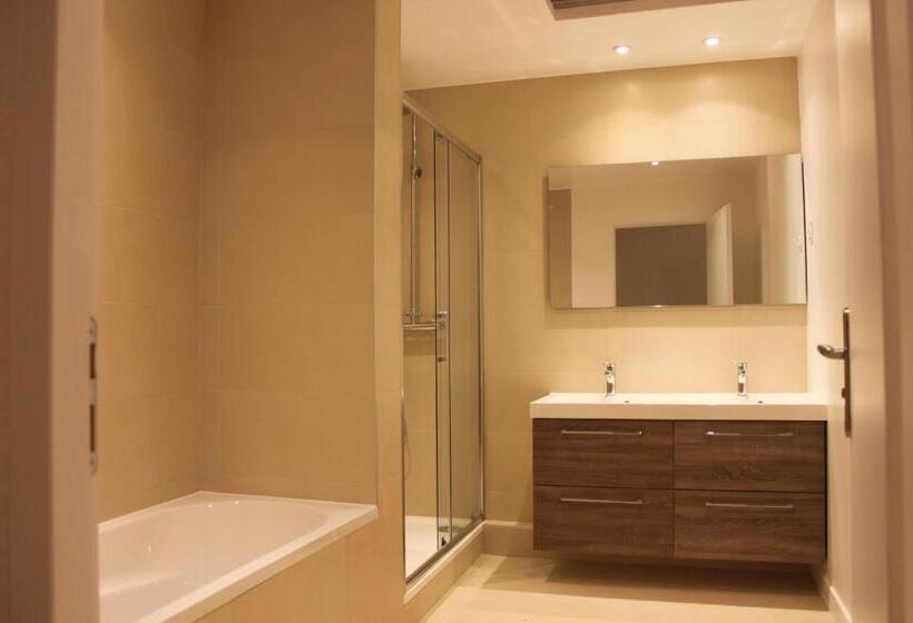 Номер Стандарт, Boutique Hôtel La Baignoire