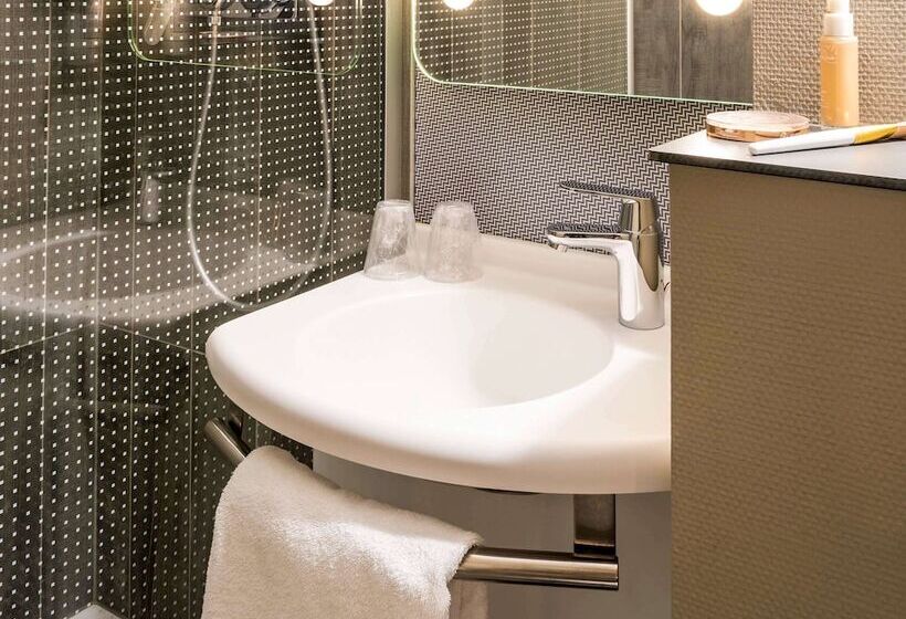 غرفة قياسية, Ibis Cergypontoise Le Port