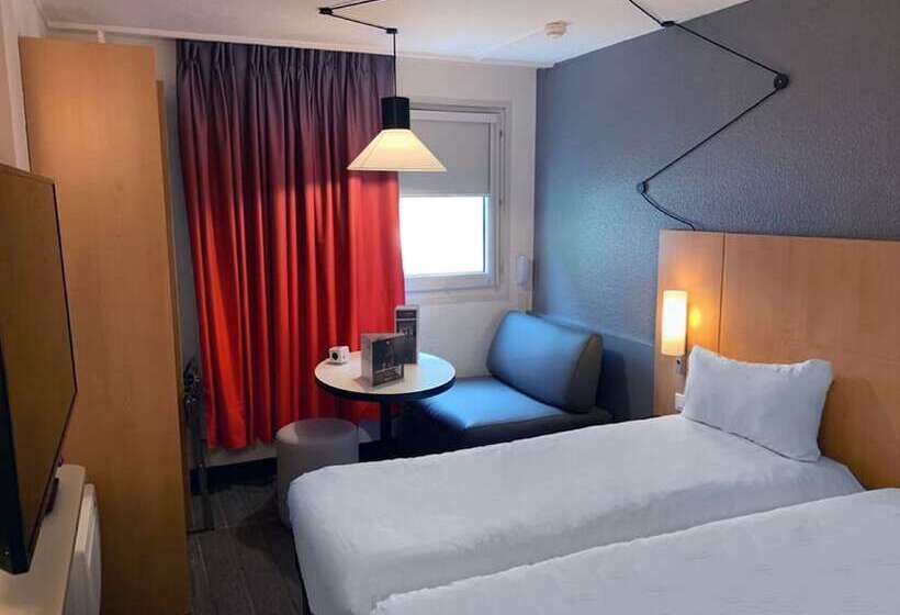 غرفة قياسية, Ibis Cergypontoise Le Port