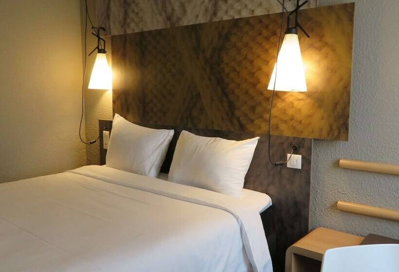 スタンダードルーム, Ibis Melun