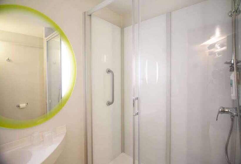 Номер Стандарт, Ibis Rennes Beaulieu