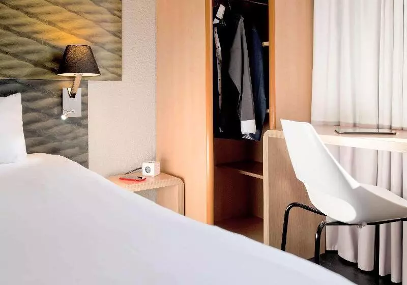 ダブルベッドスタンダードルーム, Ibis Sallanches Porte Du Montblanc