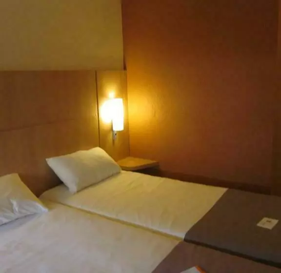 Standardzimmer, Ibis Valence Sud