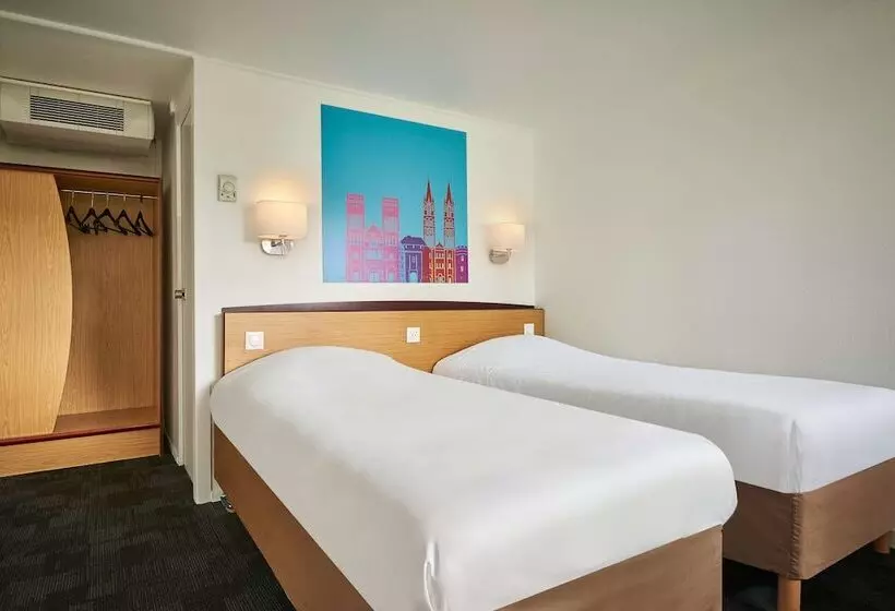 Standard Room, Kyriad Direct Epinal