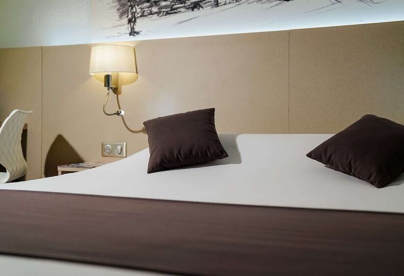 标准间带双人床, Hôtel Kyriad Lille Nord   Roncq