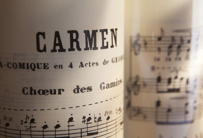 スイート, La Maison Favart