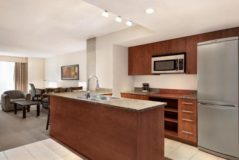 デラックスルーム, La Maison Favart