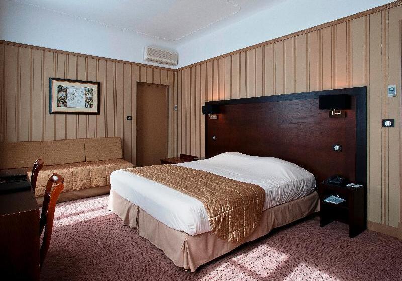 חדר סטנדרט לשלושה, Le Grand