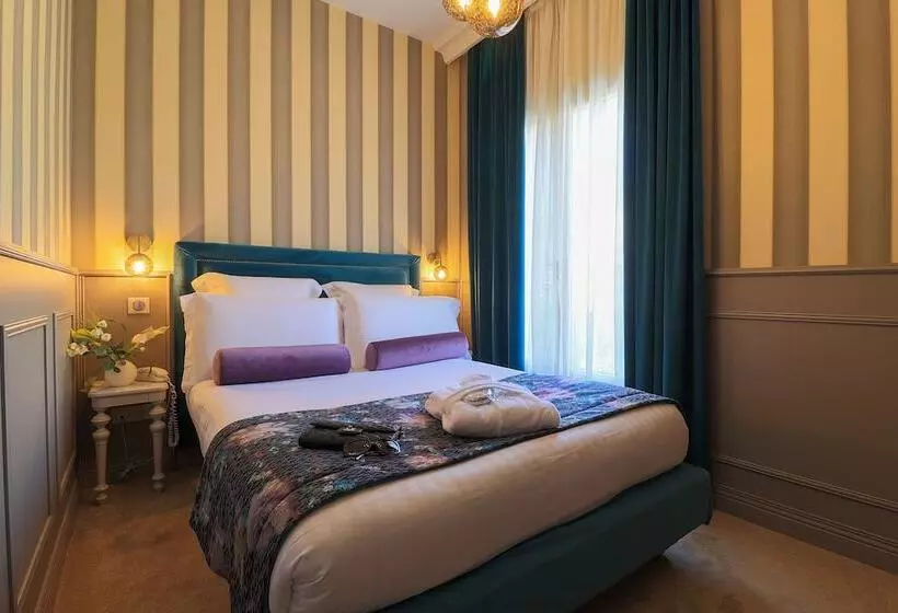 اتاق استاندارد یک نفره, Hôtel Petit Palais