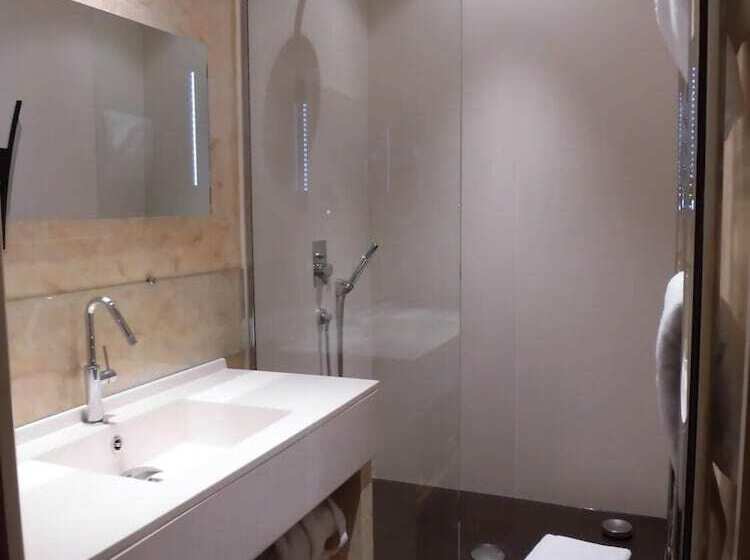 标准间带双人床, L'Esplanade