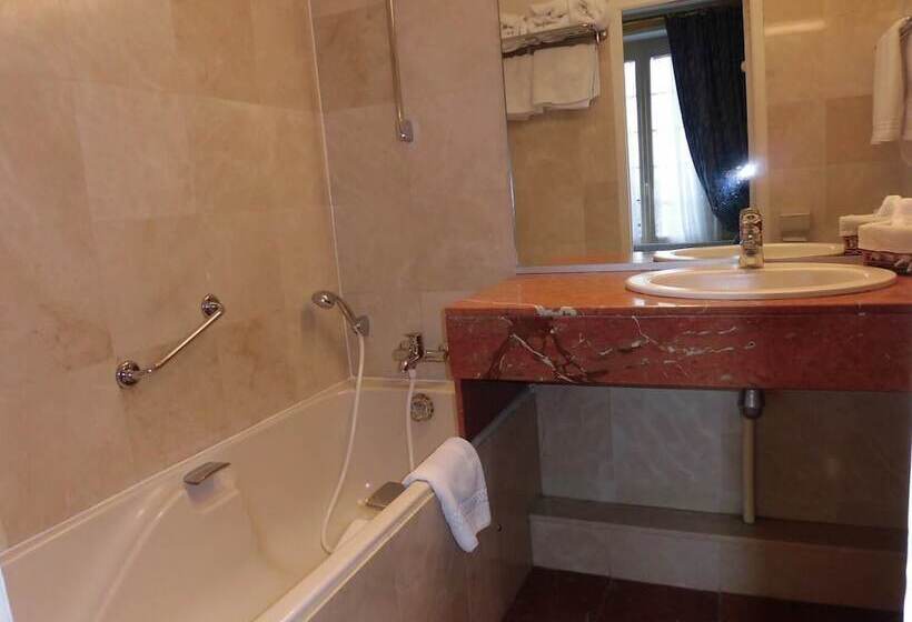 标准间带双人床, L'Esplanade