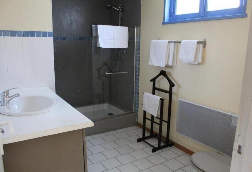 חדר סטנדרט, La Halte Solognote   Hôtel Autonome  Restaurant 15min Parc Fédéral Lamotte