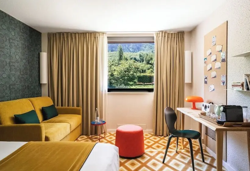 اتاق خانوادگی با چشم‌انداز باغ, Big Sky Hotel & Spa