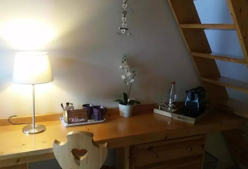 コンフォートルーム, Auberge Edelweiss