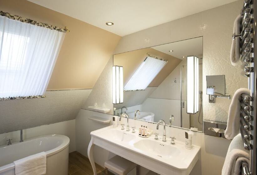 패밀리 룸, & Spa Le Grand Monarque, Bw Premier Collection