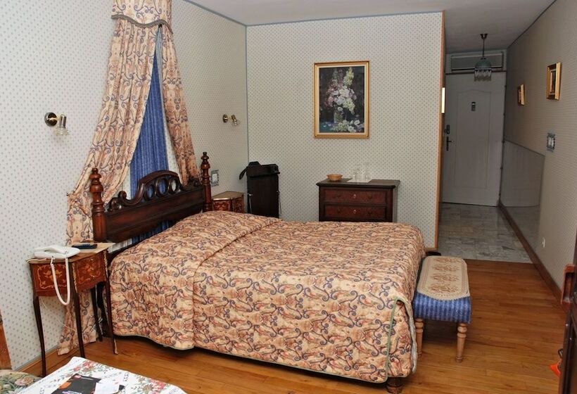 수피리어 룸, La Tour Du Roy