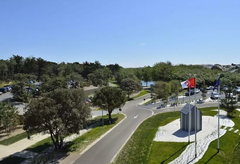 Classic room with balcony, Côte Ouest Hôtel Thalasso & Spa Les Sables D Olonne Mgallery